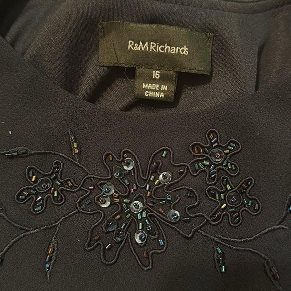 R M Richards Two piece tea length formal dress, size 16, dark blue. - Picture 7 of 8